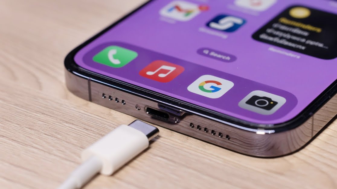 5 Causes Why Your iPhone Would possibly moreover No longer Be Charging When Plugged In