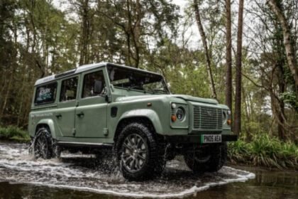 This EV builder has given a Land Rover Defender four electric hub motors